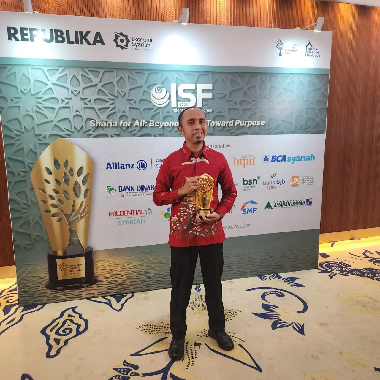 Direktur BPRS Dinar Ashri, Zaki Z.